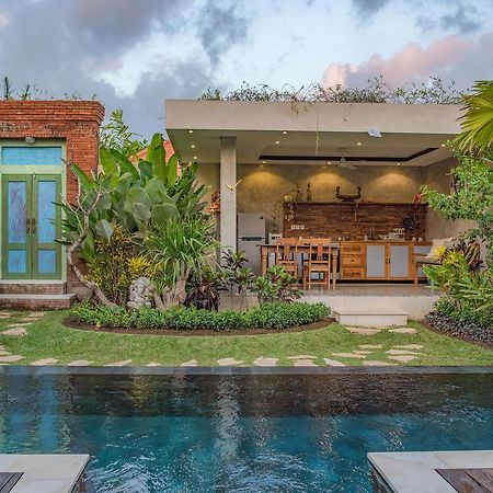 Kubu Kayu Villas Seminyak  Bagian luar foto